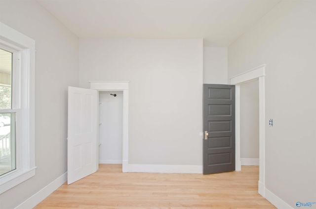 909 9th Street Se, Decatur, AL 35601