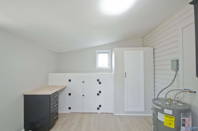 909 9th Street Se, Decatur, AL 35601