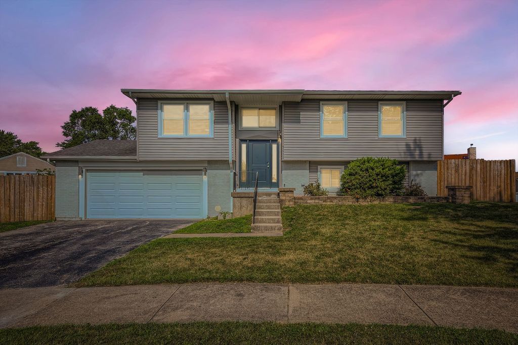 5611 Allemong Drive, Matteson, IL 60443