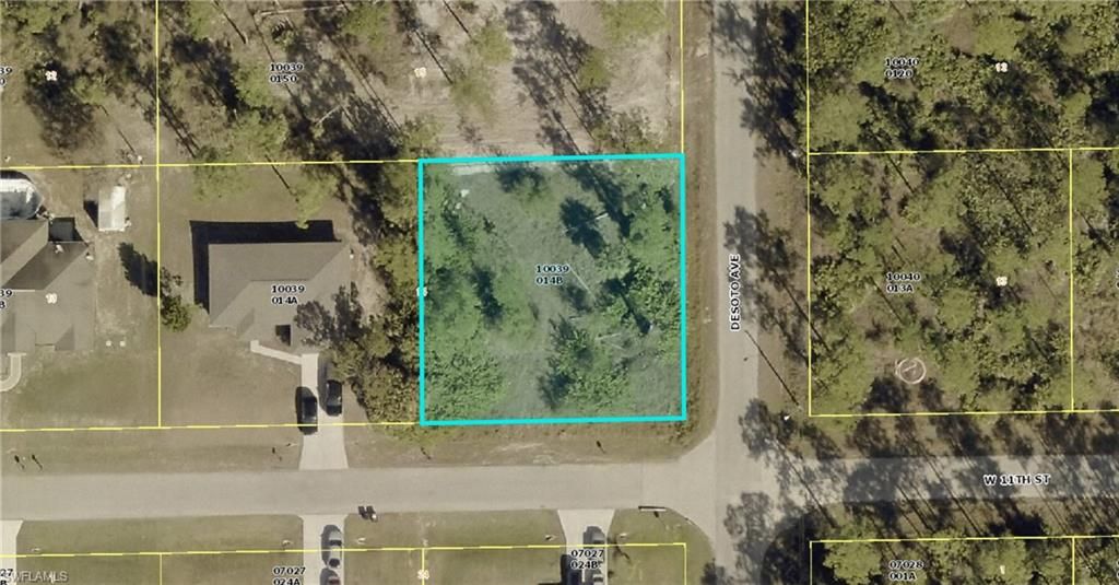 800 11th ST, LEHIGH ACRES, FL 33972 — exterior
