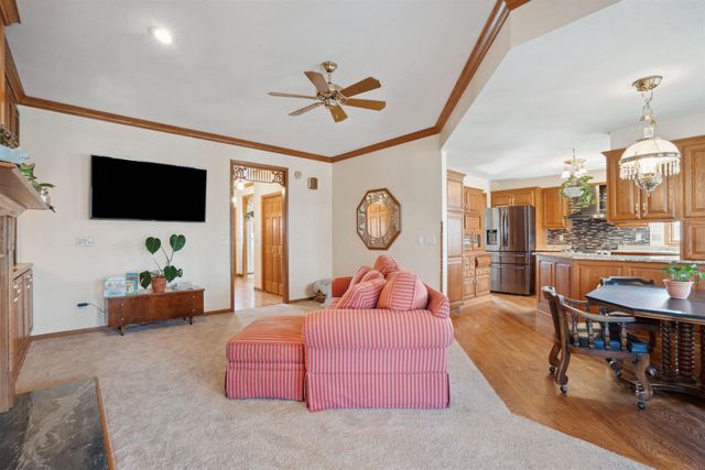 824 Tanglewood Dr., Manchester, IA 52057