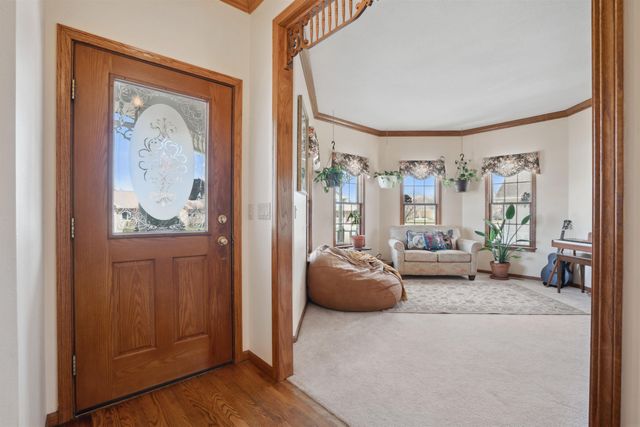 824 Tanglewood Dr., Manchester, IA 52057