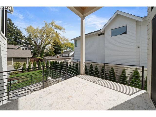 555 6TH St, Lake Oswego, OR 97034