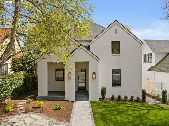 555 6TH St, Lake Oswego, OR 97034