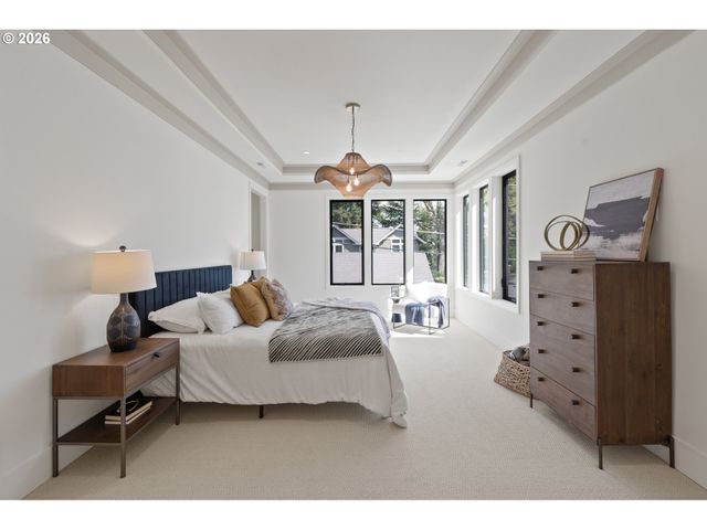 555 6TH St, Lake Oswego, OR 97034