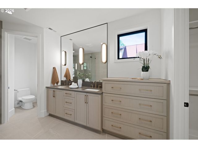 555 6TH St, Lake Oswego, OR 97034