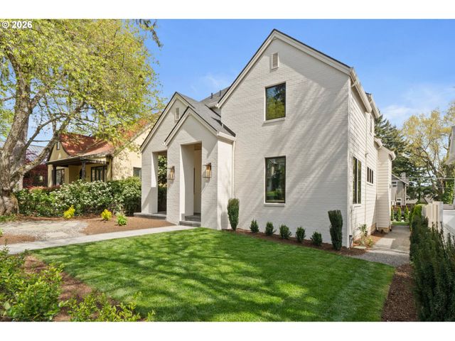 555 6TH St, Lake Oswego, OR 97034