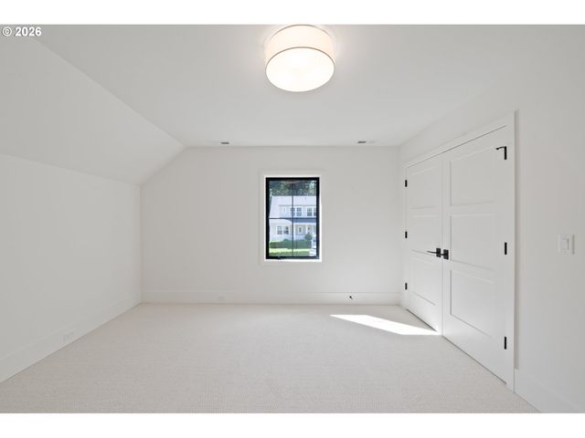 555 6TH St, Lake Oswego, OR 97034