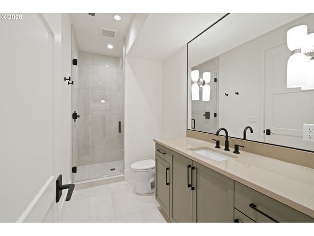 555 6TH St, Lake Oswego, OR 97034