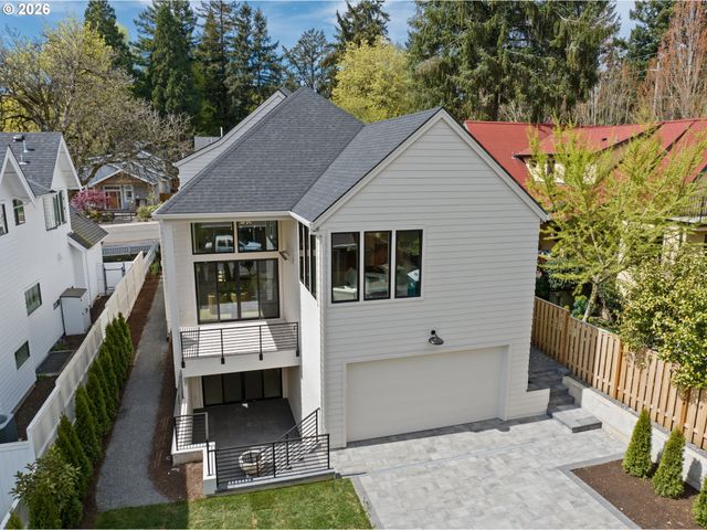 555 6TH St, Lake Oswego, OR 97034