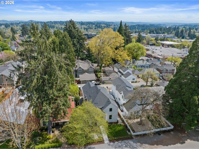 555 6TH St, Lake Oswego, OR 97034