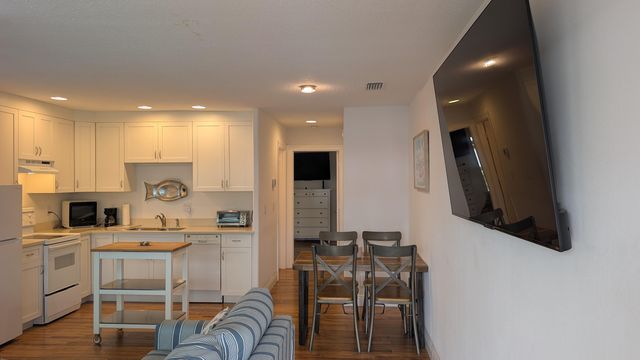 2929 SE Ocean Boulevard K7, Stuart, FL 34996