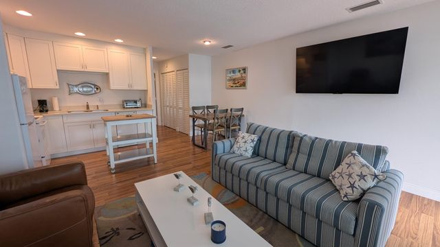 2929 SE Ocean Boulevard K7, Stuart, FL 34996