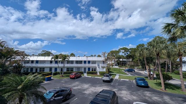 2929 SE Ocean Boulevard K7, Stuart, FL 34996