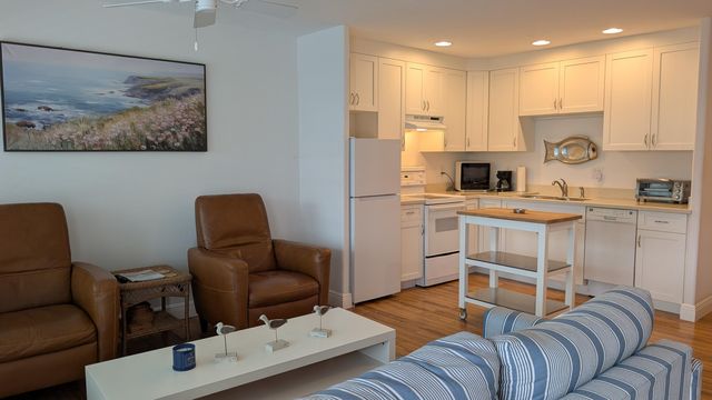 2929 SE Ocean Boulevard K7, Stuart, FL 34996