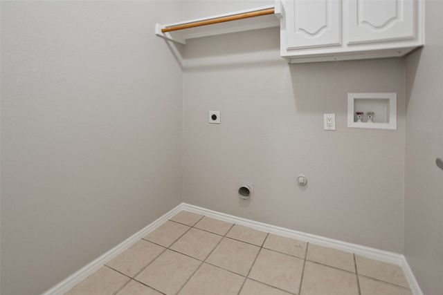 205 Rosewood Court, Red Oak, TX 75154
