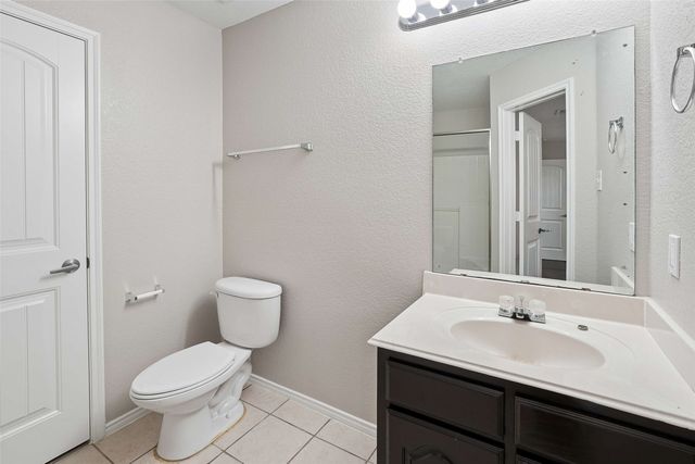 205 Rosewood Court, Red Oak, TX 75154