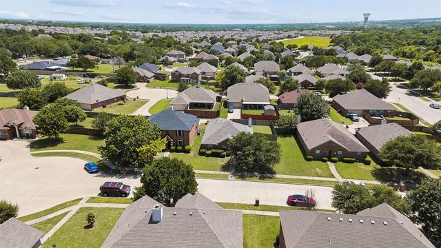 205 Rosewood Court, Red Oak, TX 75154