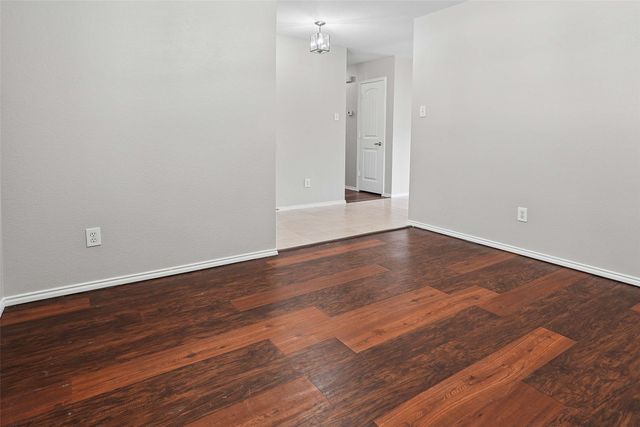 205 Rosewood Court, Red Oak, TX 75154