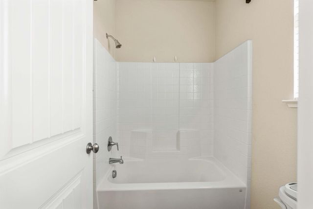 3264 Showcase Way, Modesto, CA 95356