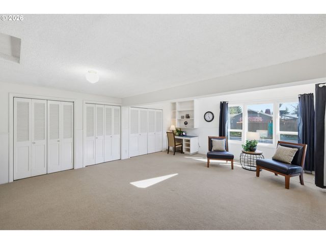 1090 CORYDON St, Eugene, OR 97401