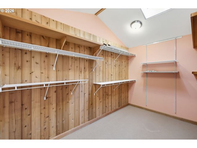 1090 CORYDON St, Eugene, OR 97401