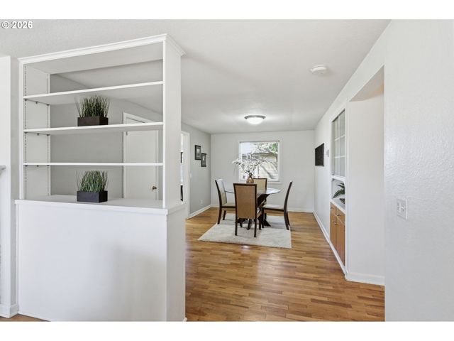 1090 CORYDON St, Eugene, OR 97401