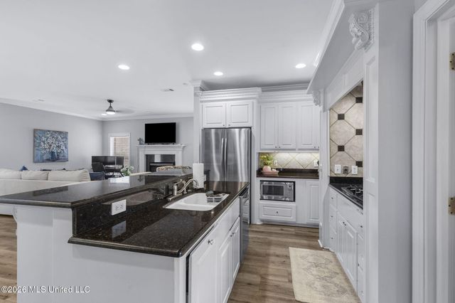 303 Hastings Cove, Madison, MS 39110