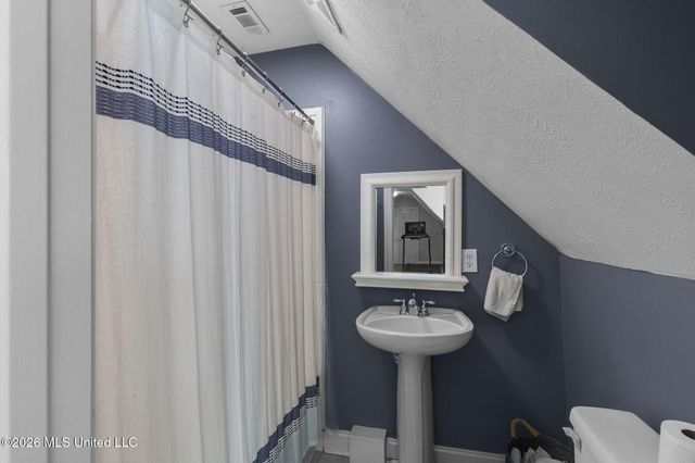 303 Hastings Cove, Madison, MS 39110