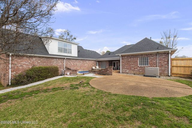 303 Hastings Cove, Madison, MS 39110