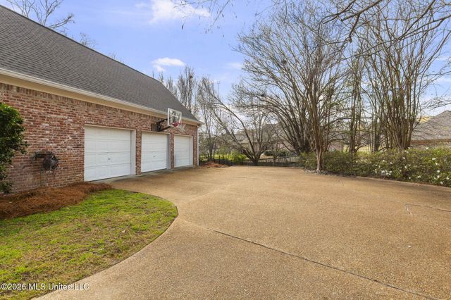 303 Hastings Cove, Madison, MS 39110