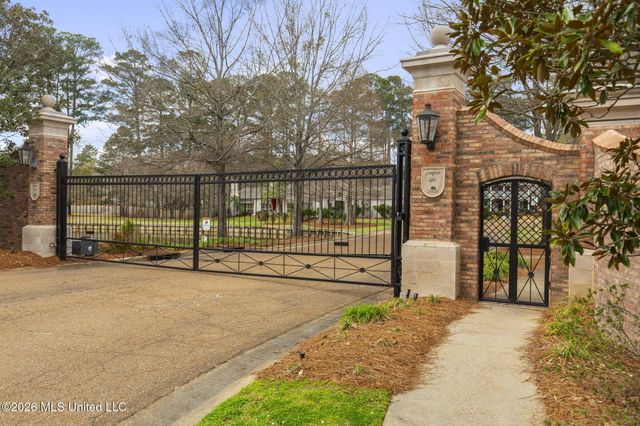 303 Hastings Cove, Madison, MS 39110