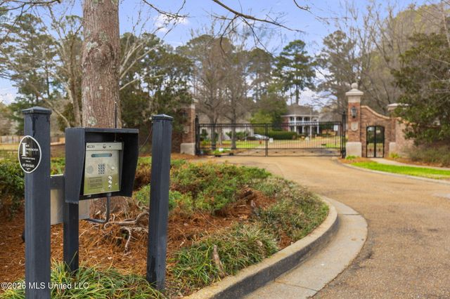 303 Hastings Cove, Madison, MS 39110