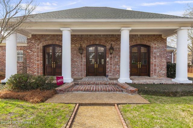 303 Hastings Cove, Madison, MS 39110