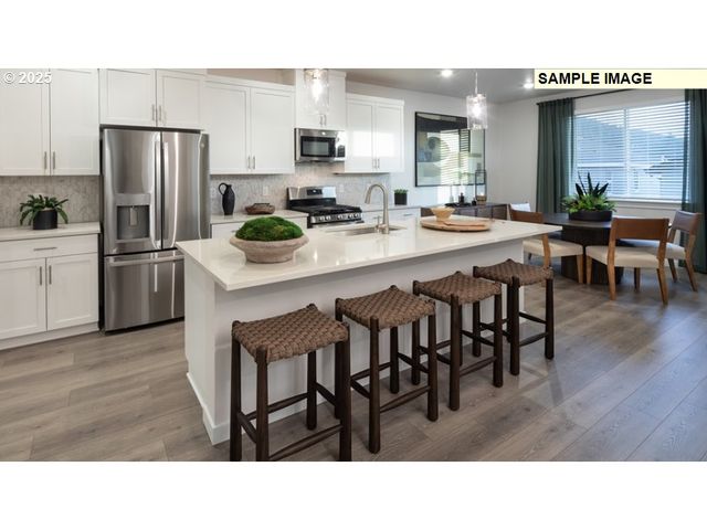 3684 Sw 38TH St, Gresham, OR 97080