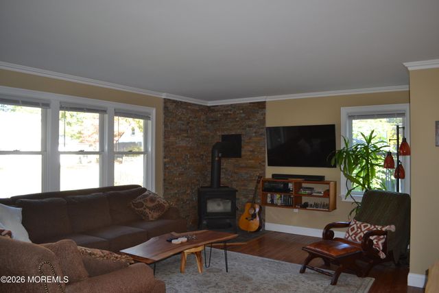 462 Shady Lane, Howell, NJ 07731