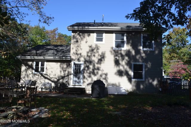 462 Shady Lane, Howell, NJ 07731