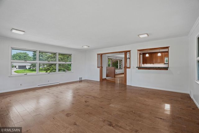 3101 Armour Terrace, Saint Anthony, MN 55418
