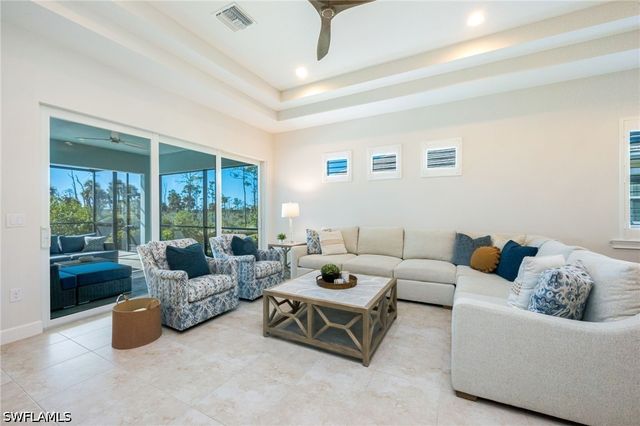 6439 Negril Isle DR, Naples, FL 34113