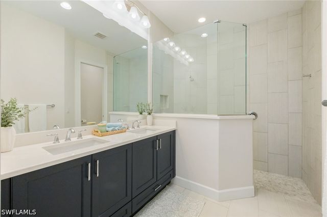 6439 Negril Isle DR, Naples, FL 34113