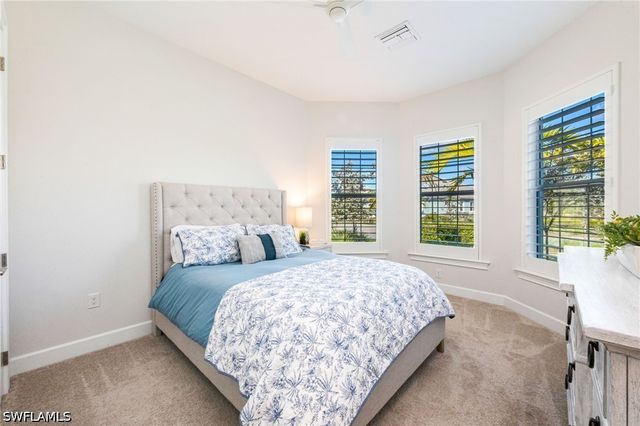 6439 Negril Isle DR, Naples, FL 34113