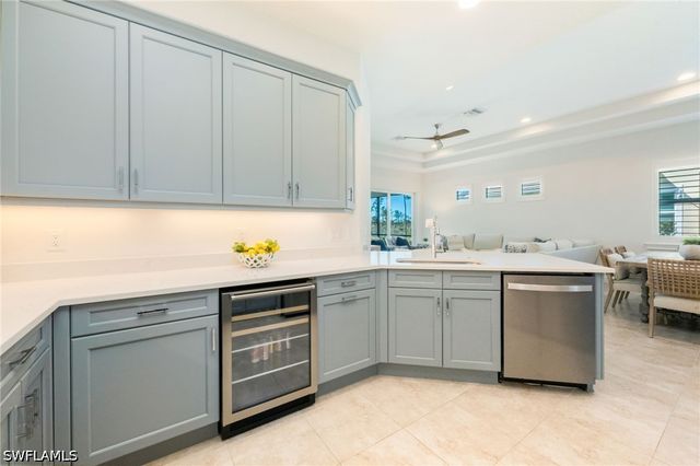 6439 Negril Isle DR, Naples, FL 34113