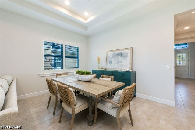 6439 Negril Isle DR, Naples, FL 34113