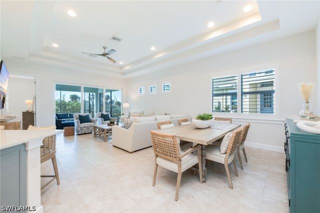 6439 Negril Isle DR, Naples, FL 34113