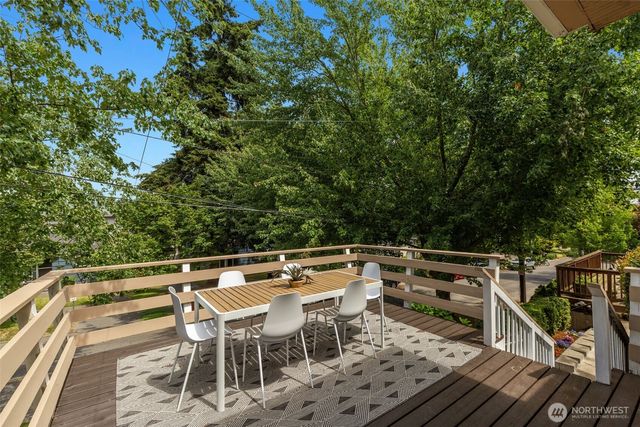 155 Florentia Street, Seattle, WA 98109