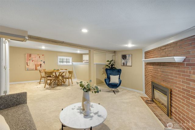155 Florentia Street, Seattle, WA 98109