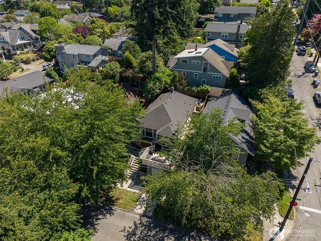 155 Florentia Street, Seattle, WA 98109