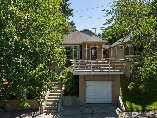 155 Florentia Street, Seattle, WA 98109