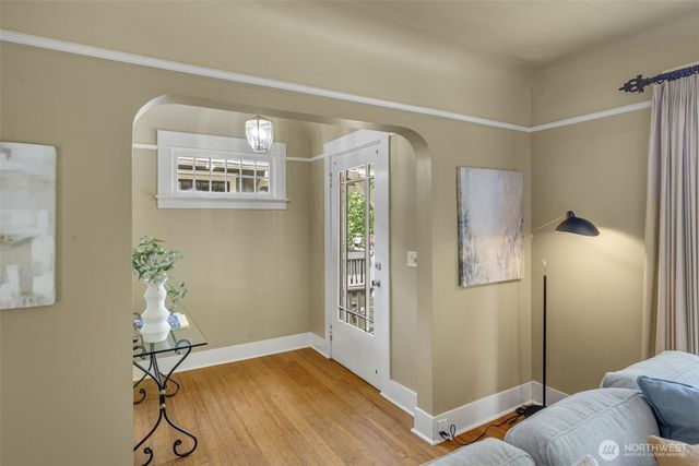 155 Florentia Street, Seattle, WA 98109