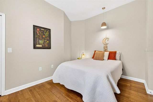 5215 FAIRWAY ONE DRIVE, Valrico, FL 33596